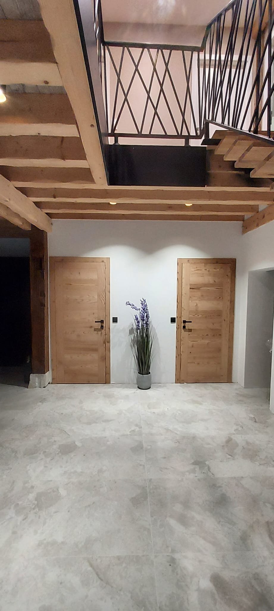 DURA Menuiserie Pays de GEx Haute Savoie Intérieure porte 